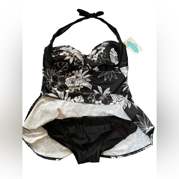 NEW Beach Belle Plus Size Black White Midnight Bouquet Twist Halter Swim Dress - Picture 2 of 9